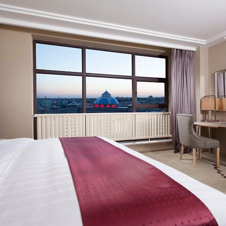 Holiday Inn & Suites Hulunbuir, An Ihg Hotel Екстериор снимка