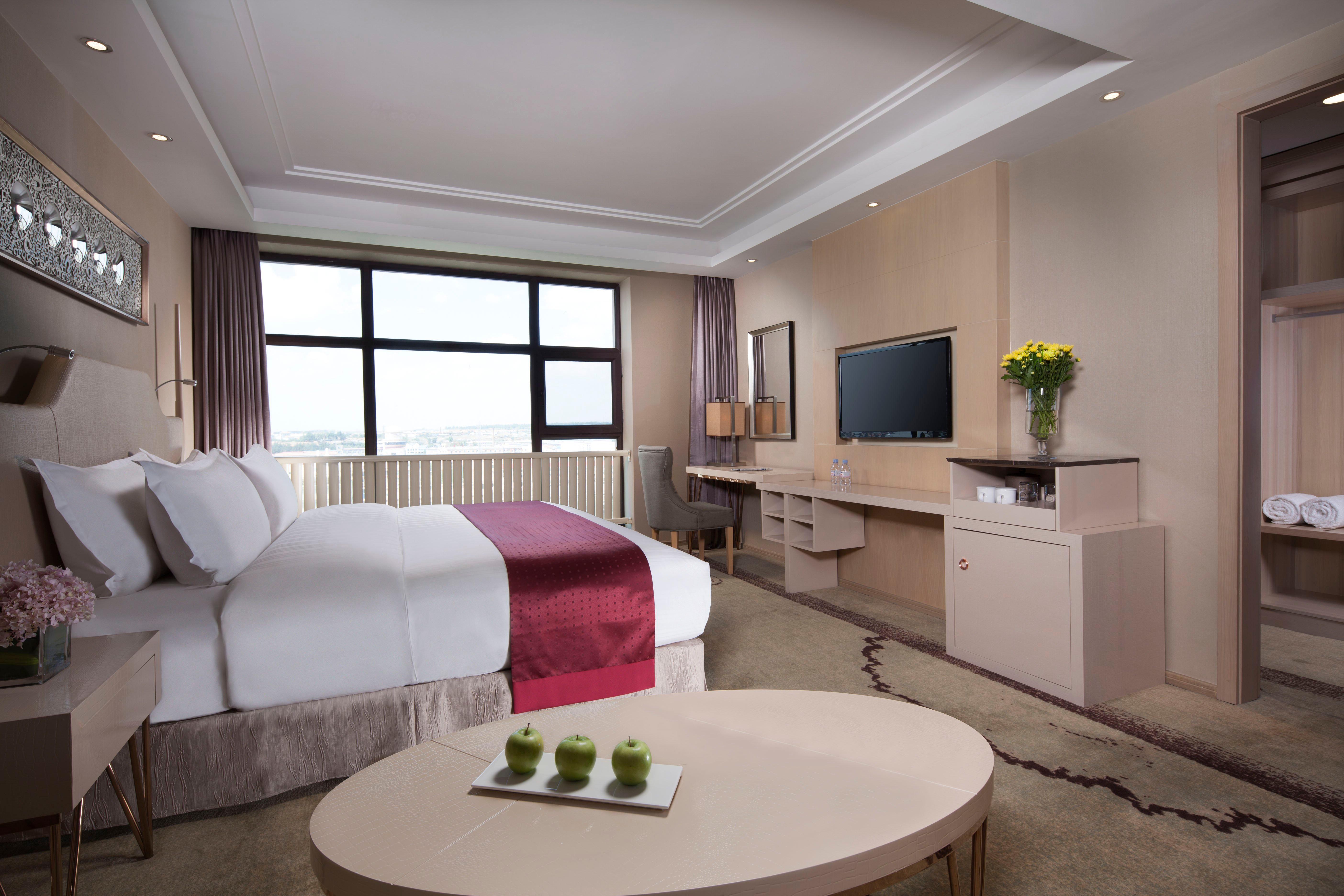 Holiday Inn & Suites Hulunbuir, An Ihg Hotel Екстериор снимка
