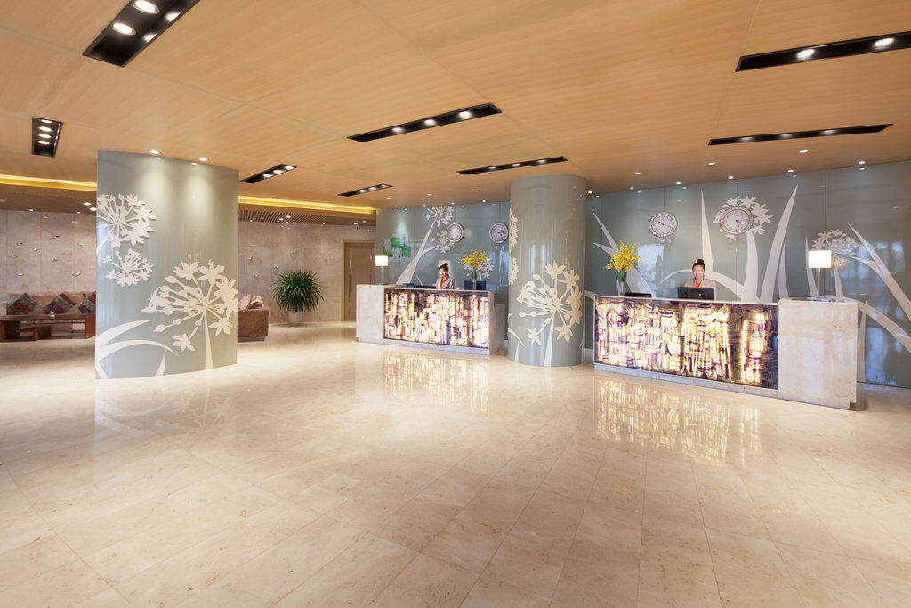 Holiday Inn & Suites Hulunbuir, An Ihg Hotel Екстериор снимка